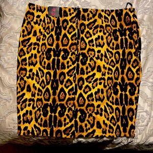 Size 20 Torrid NWT Leopard Pencil Skirt